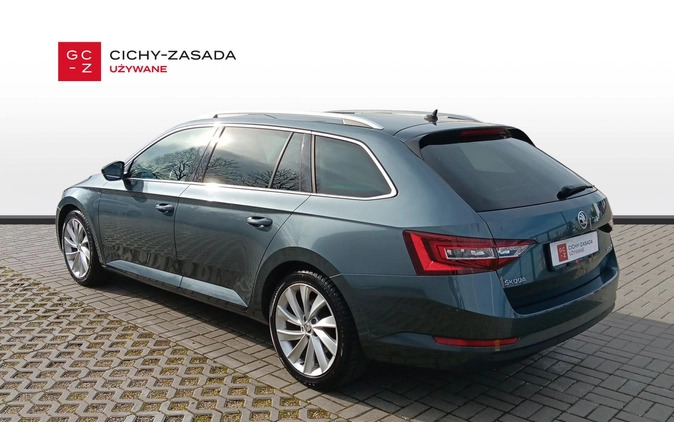 Skoda Superb cena 107900 przebieg: 146112, rok produkcji 2019 z Paczków małe 781